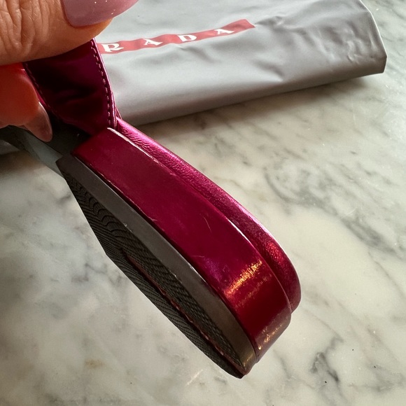🔥authentic  Prada sport T- strap pink metallic sandals - Picture 11 of 14